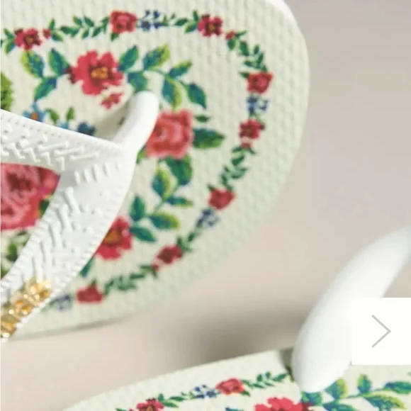 Farm Rio X Havaianas White and Pink Sandals with Floral Design 6 - Picture 2 of 7